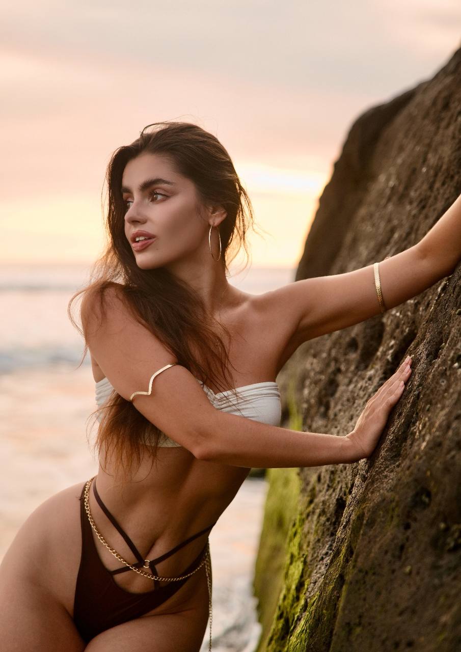 Isabella Belt